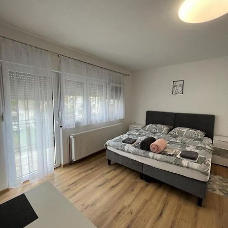 Opg - Zm Apartmani Martinovic Novska Exterior foto